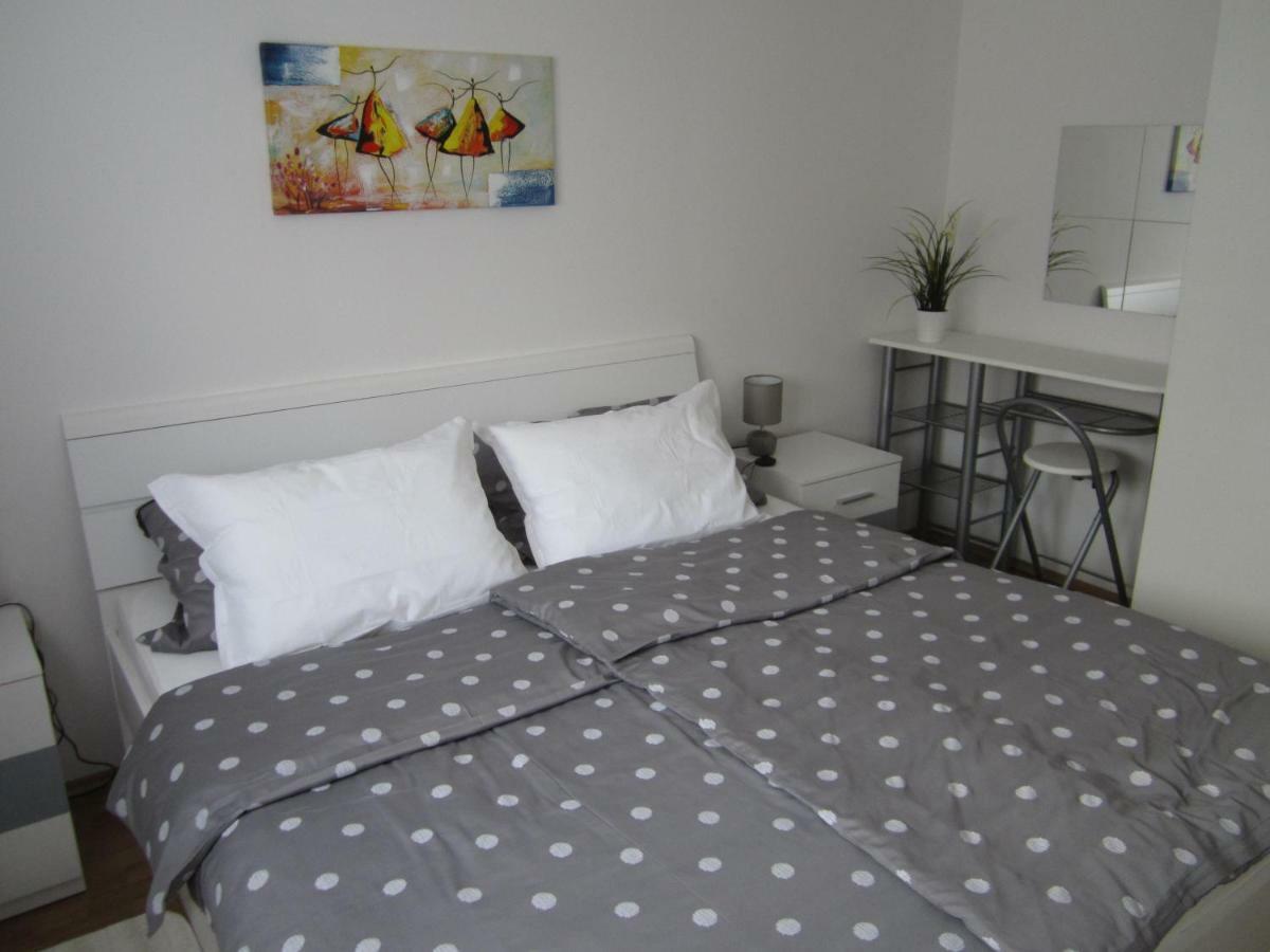 Apartman Tim Ossero Esterno foto